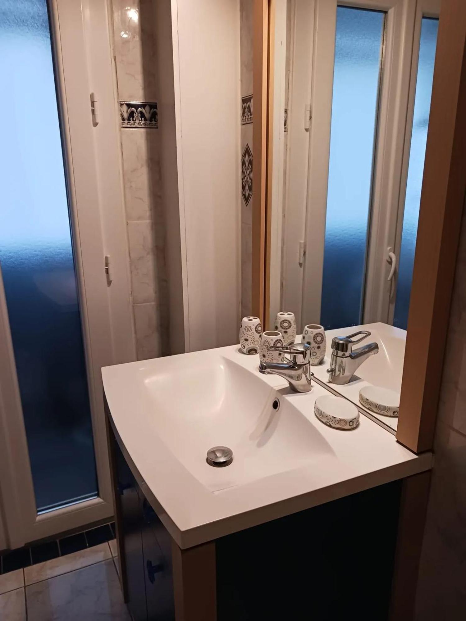 Appartement Moderne A Perpignan Avec Vue Sur La Montagne Exteriör bild